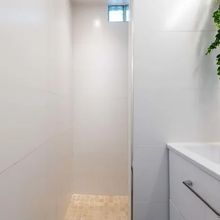 Top-floor Apartment *