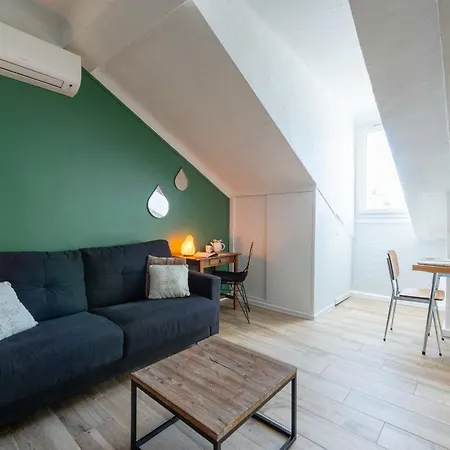 Top-floor Apartament